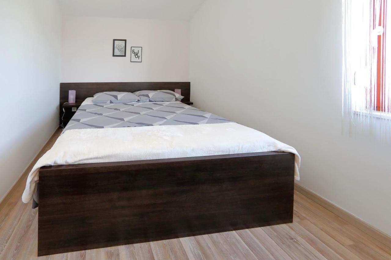 Ferienwohnung Bane Dvori Bibinje Exterior foto