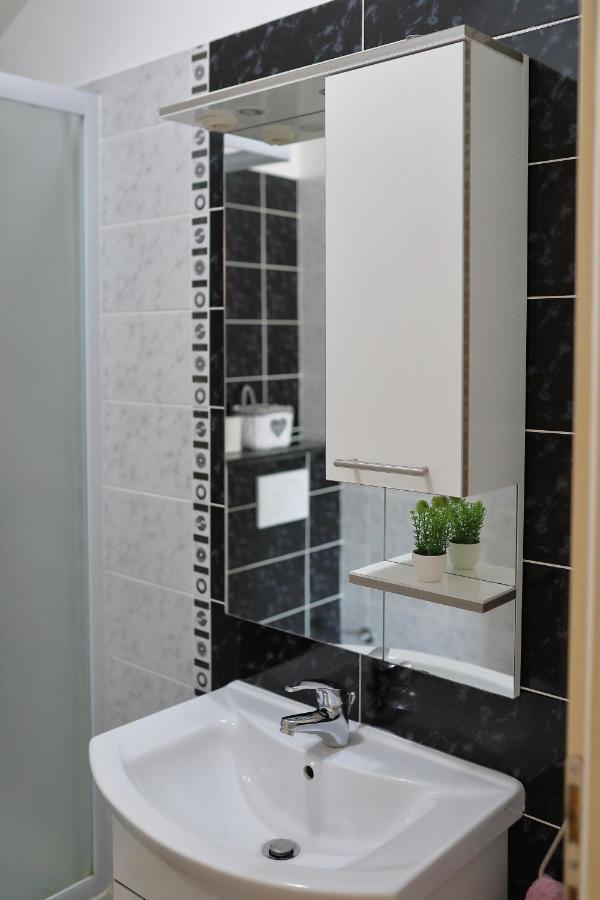 Ferienwohnung Bane Dvori Bibinje Exterior foto